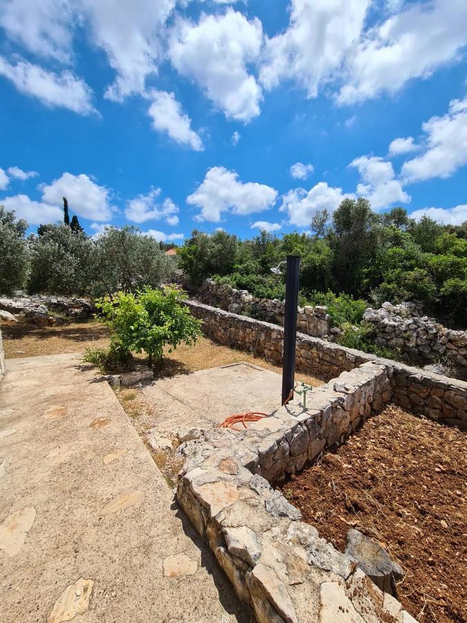 Kuca Za Odmor Buba, Otok Zut Villa Pristanisce Eksteriør billede