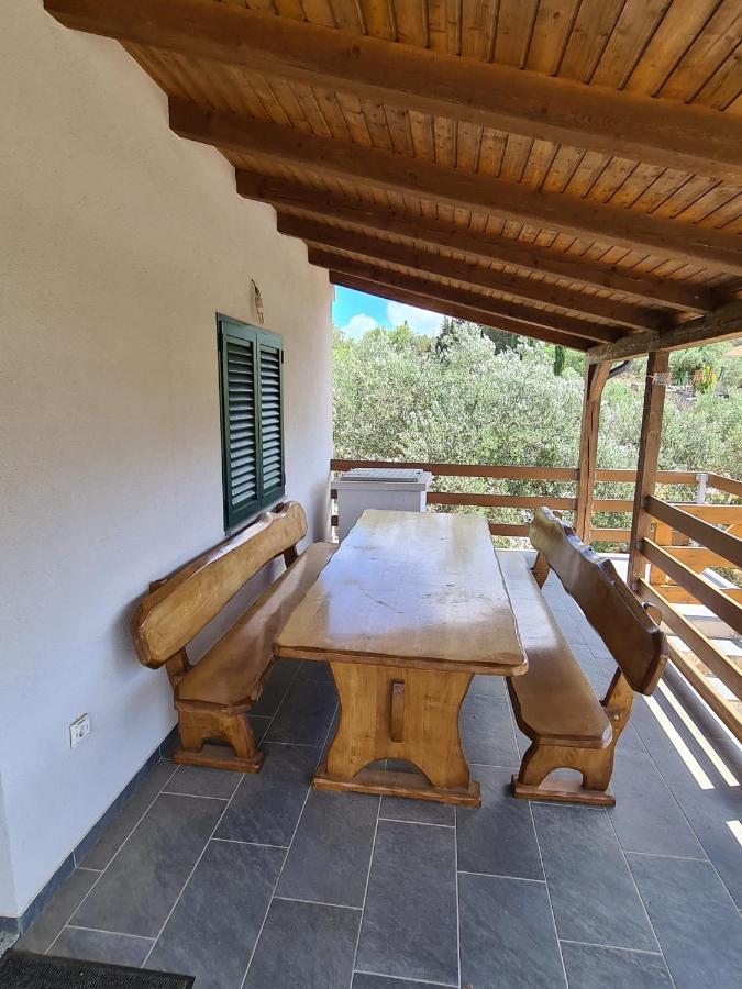 Kuca Za Odmor Buba, Otok Zut Villa Pristanisce Eksteriør billede